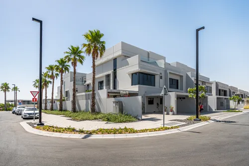 3 Bedrooms Townhouse in California Village