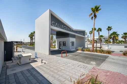 3 Bedrooms Townhouse in California Village