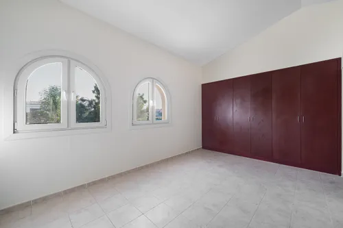 5 Bedrooms Villa in Family Villas