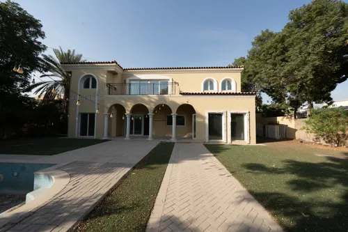 5 Bedrooms Villa in Family Villas