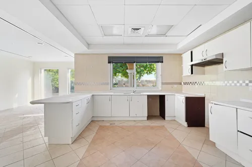 5 Bedrooms Villa in Family Villas