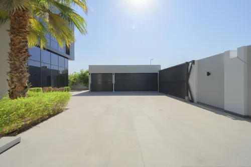 7 Bedrooms Villa in Nad Al Sheba 4