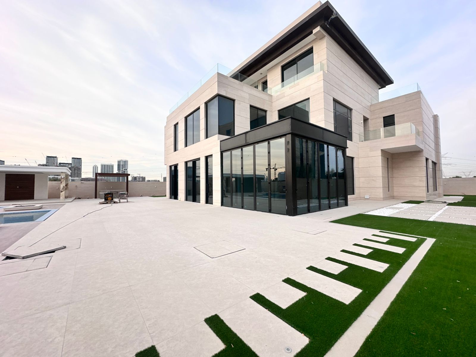 7 Bedrooms Villa in Nad Al Sheba 4