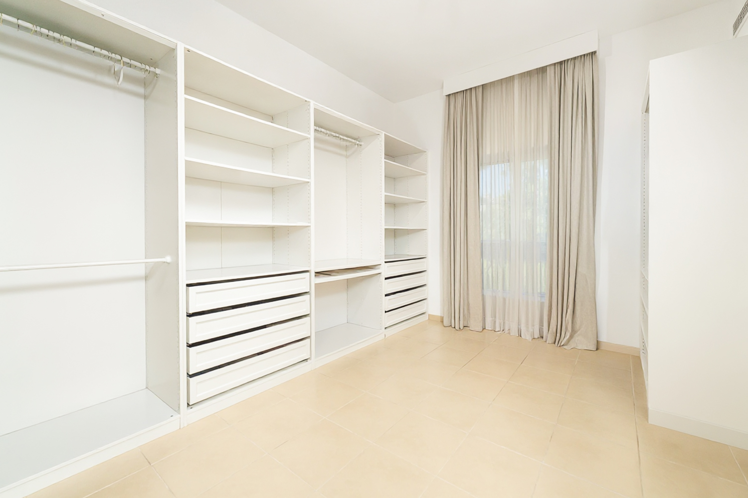 5 Bedrooms Villa in Alvorada 3