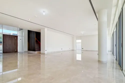 4 Bedrooms Villa in Golf Place 1