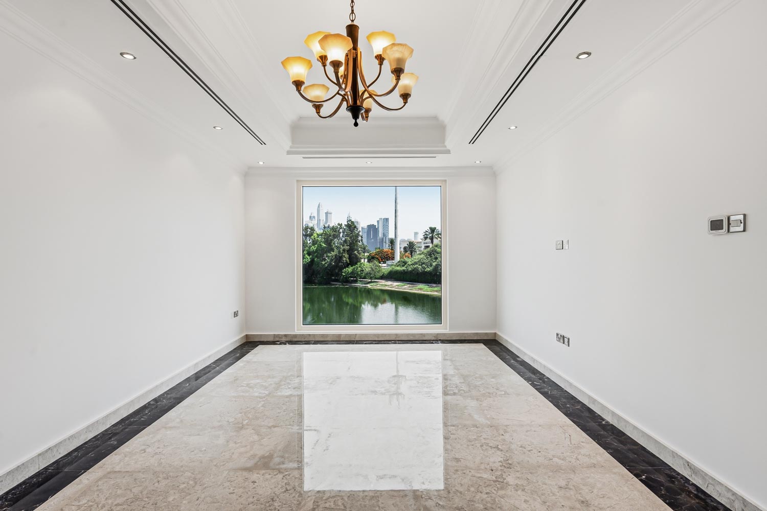 4 Bedrooms Villa in Cluster 11