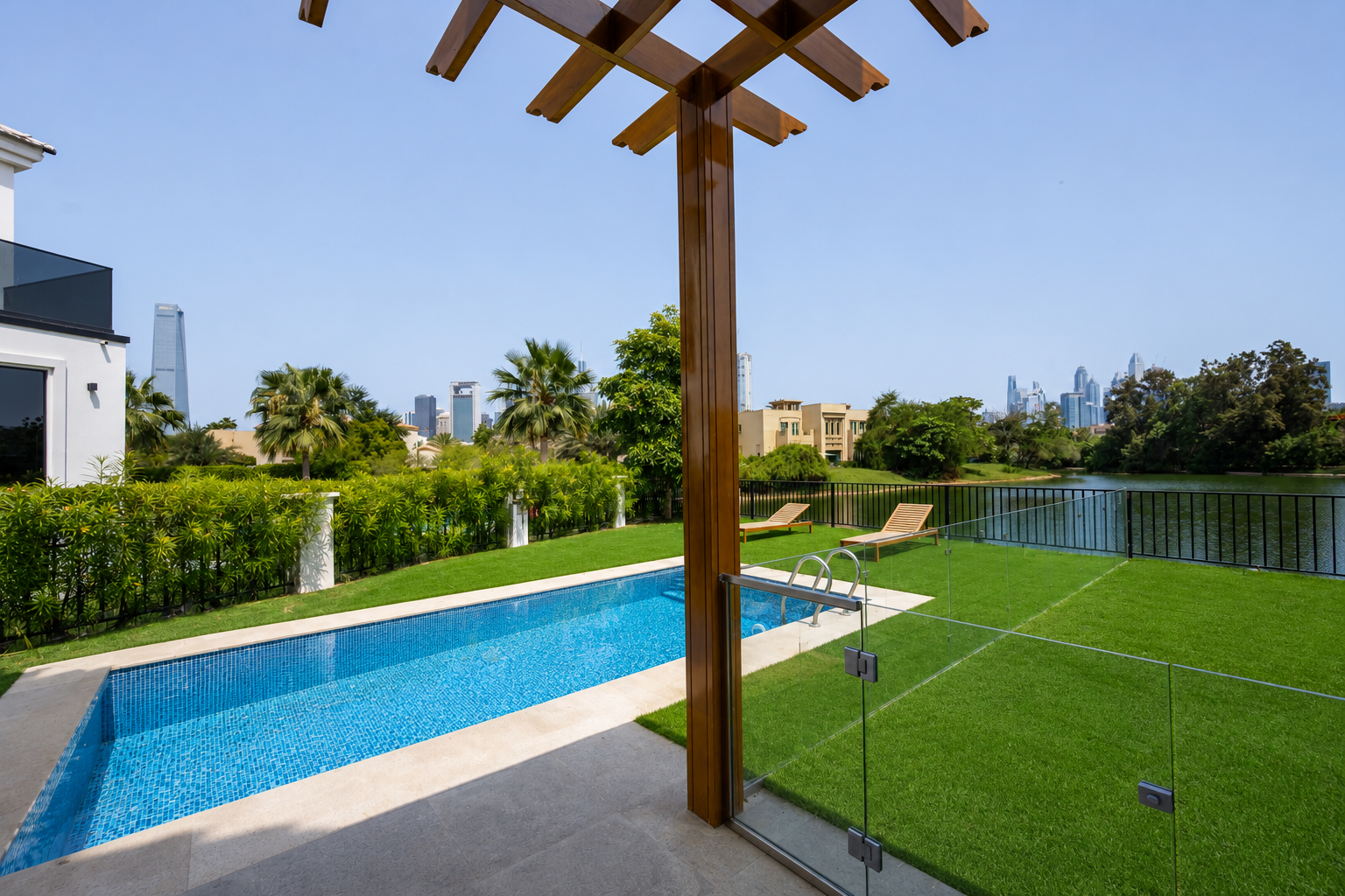 4 Bedrooms Villa in Cluster 11