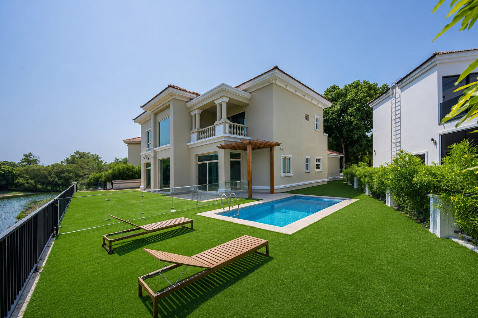 4 Bedrooms Villa in Cluster 11