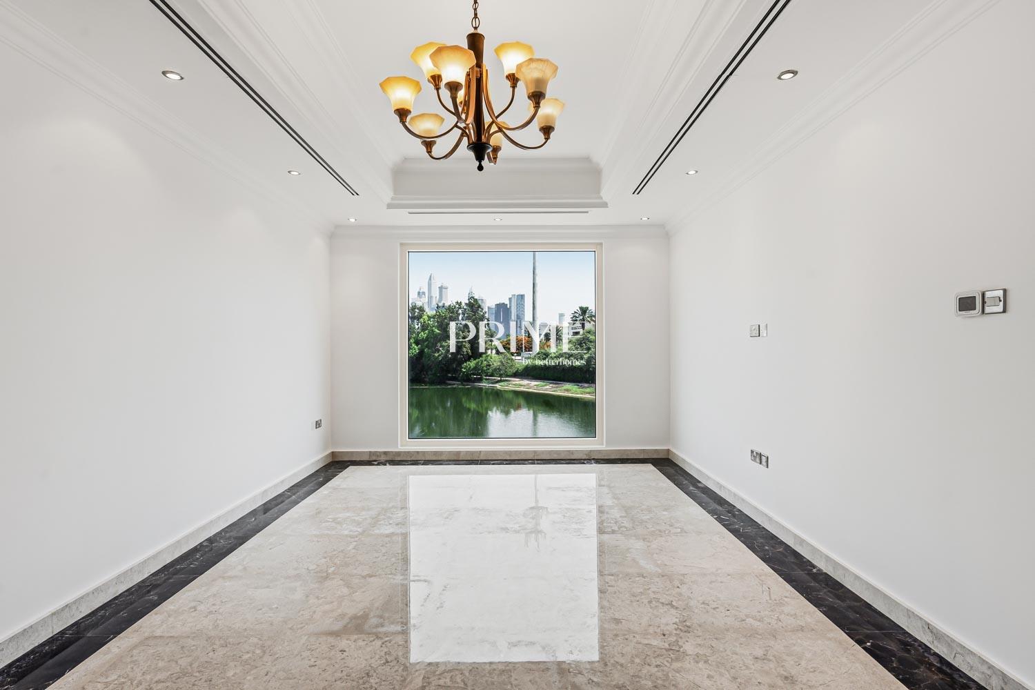 4 Bedrooms Villa in Cluster 11