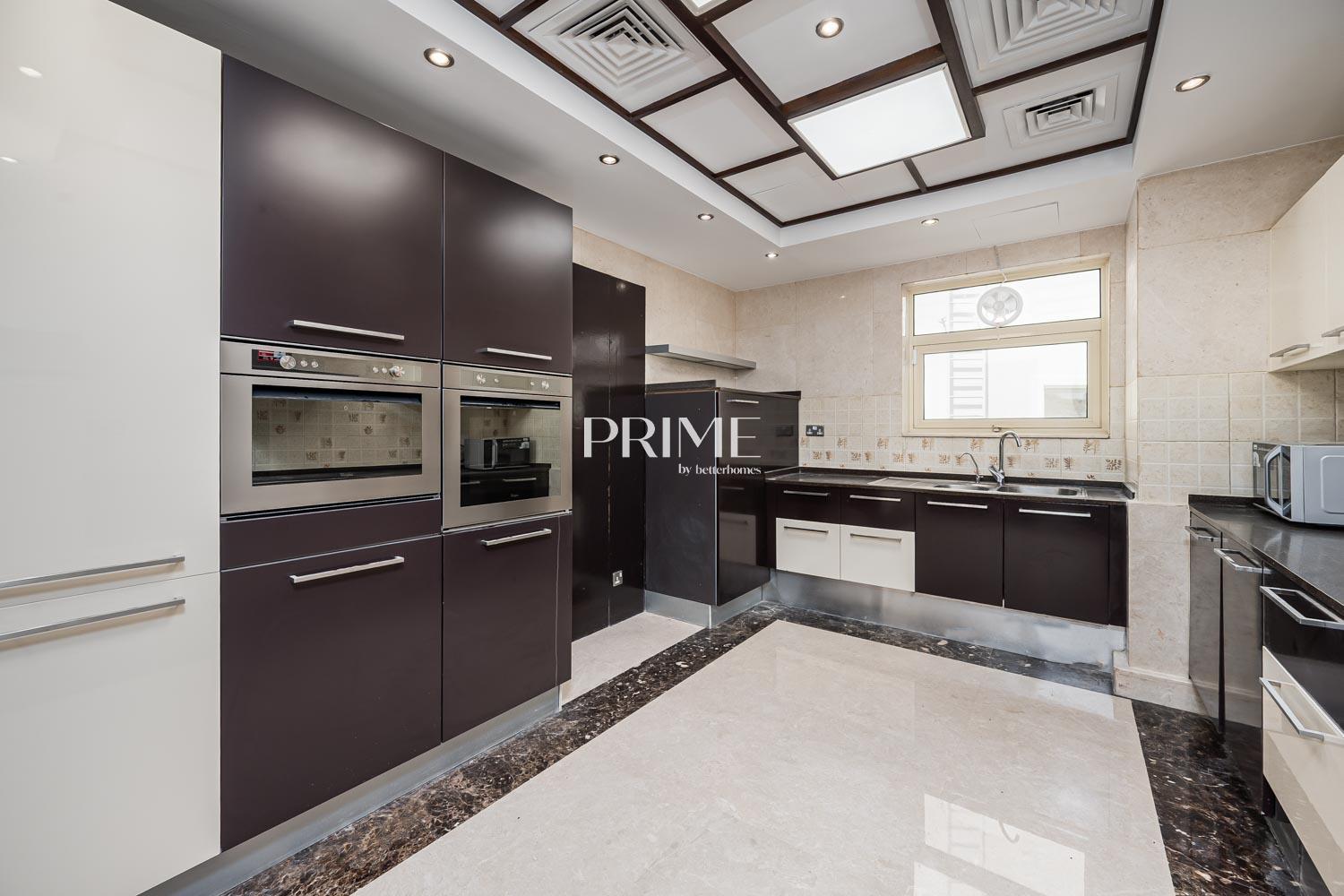 4 Bedrooms Villa in Cluster 11