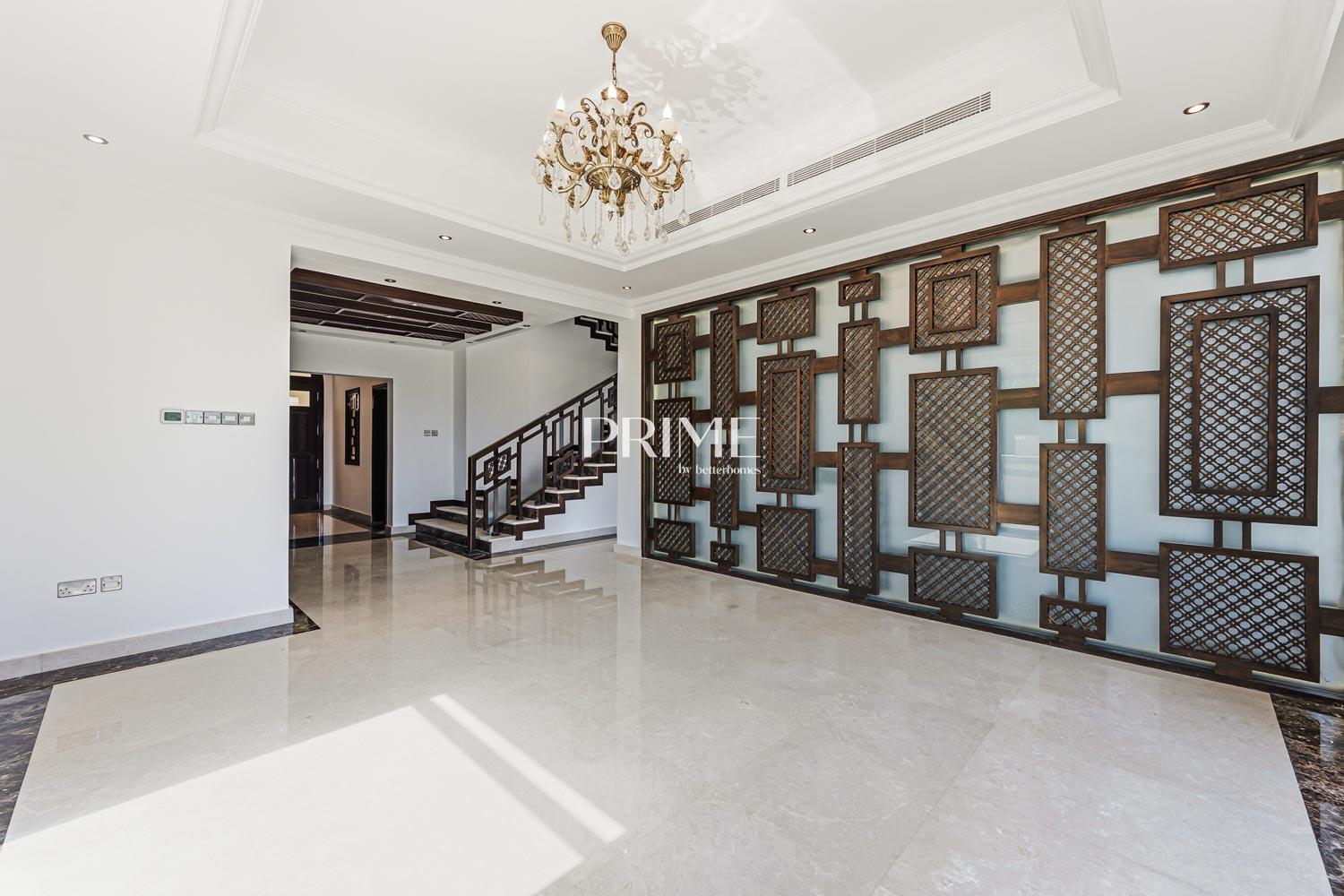 4 Bedrooms Villa in Cluster 11