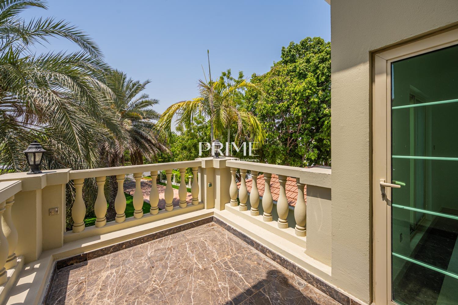 4 Bedrooms Villa in Cluster 11
