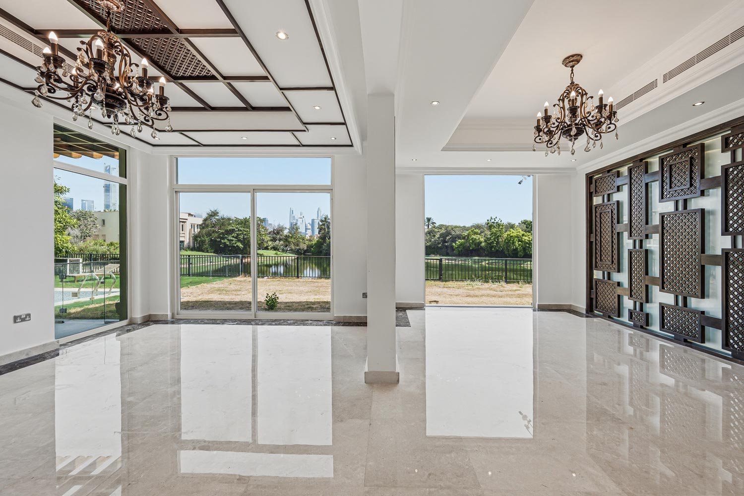 4 Bedrooms Villa in Cluster 11