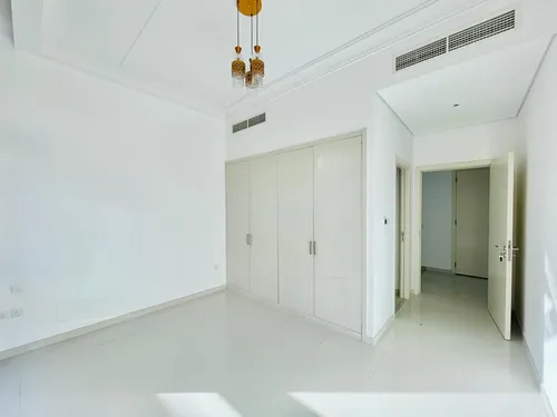 3 Bedrooms Villa in Richmond