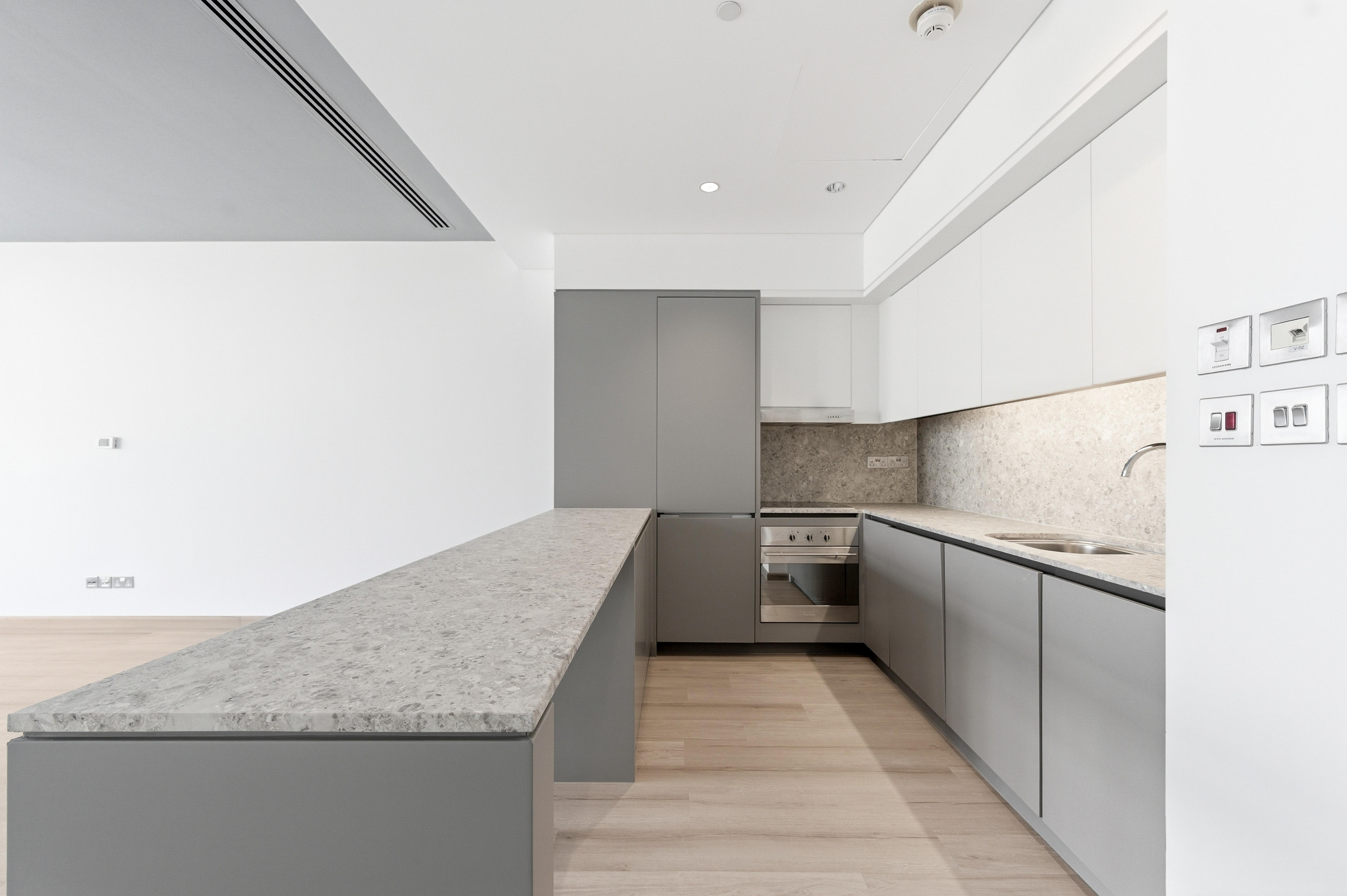 1 Bedroom Apartment in Index Tower