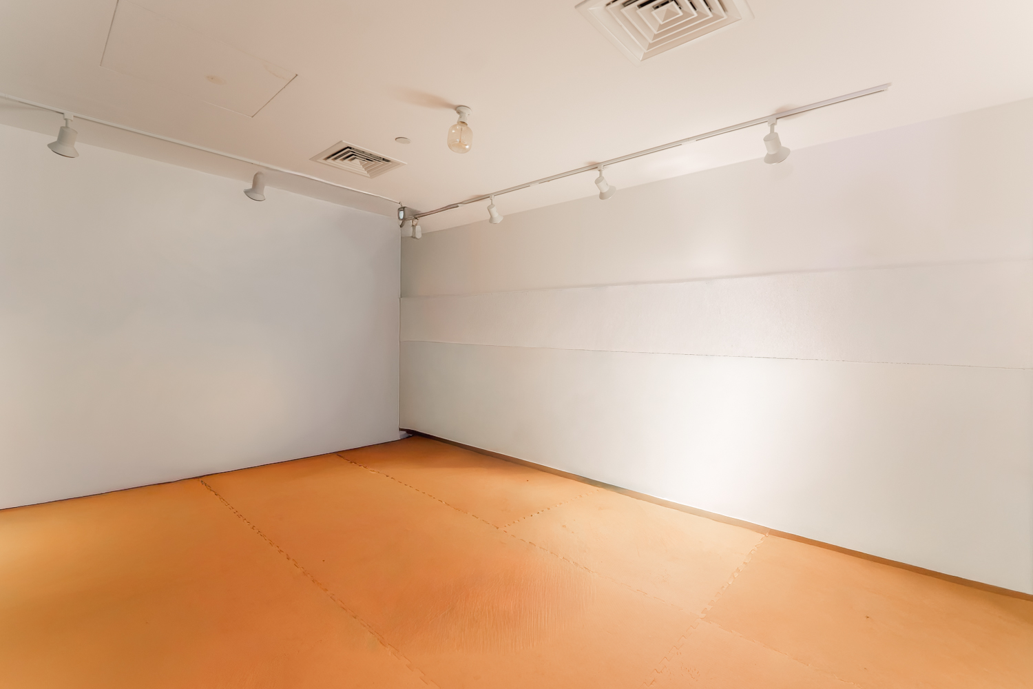 3 Bedrooms Townhouse in Building C