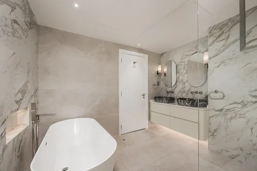 3 Bedrooms Apartment in Jumeirah Living