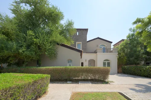 5 Bedrooms Villa in Sienna Lakes