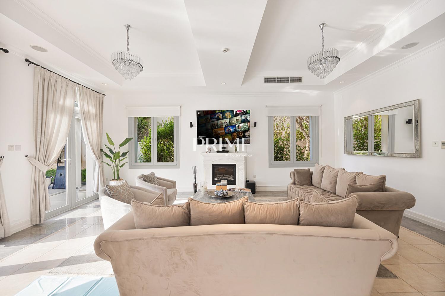 5 Bedrooms Villa in Sienna Lakes