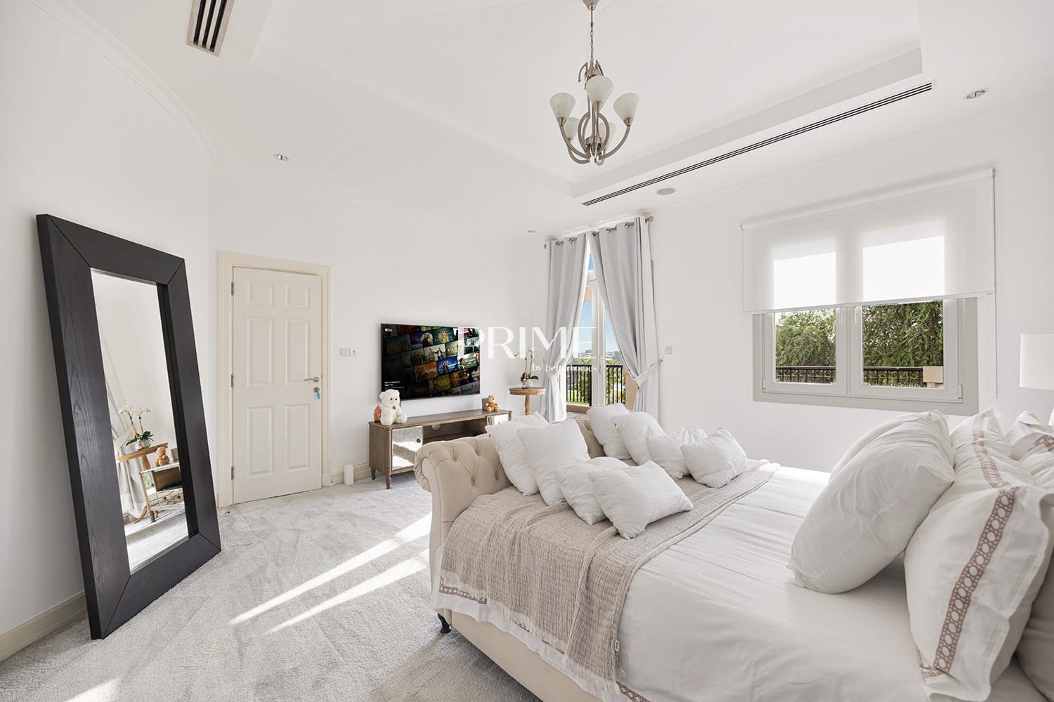 5 Bedrooms Villa in Sienna Lakes