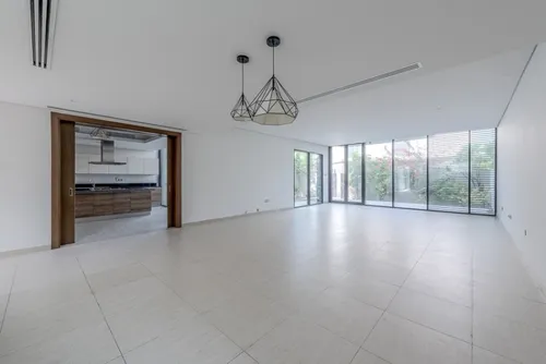 4 Bedrooms Villa in Umm Suqeim 3 Villas