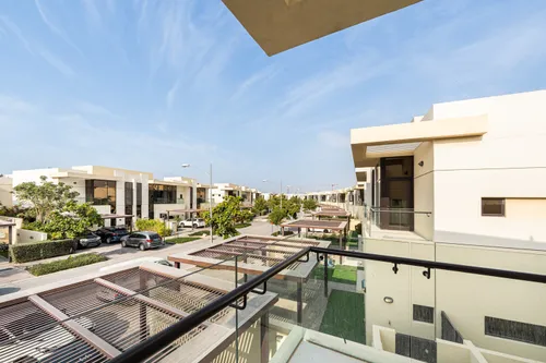 3 Bedrooms Villa in Richmond