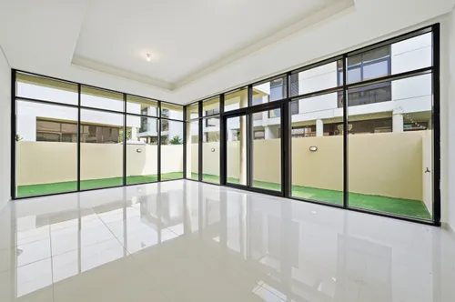 3 Bedrooms Villa in Richmond