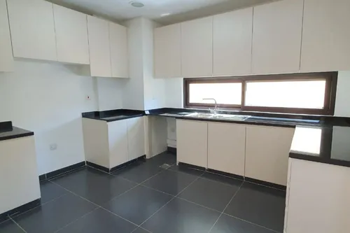 3 Bedrooms Villa in Richmond