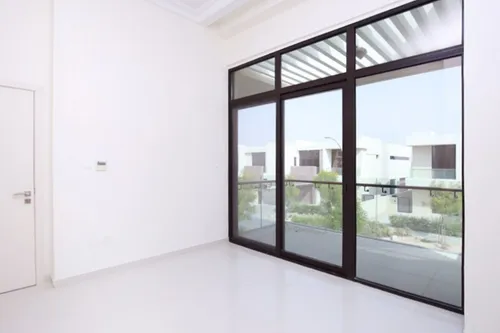 3 Bedrooms Villa in Richmond