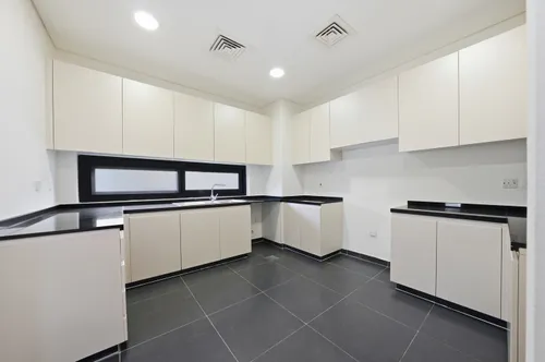 3 Bedrooms Villa in Richmond