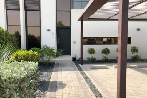 3 Bedrooms Villa in Richmond