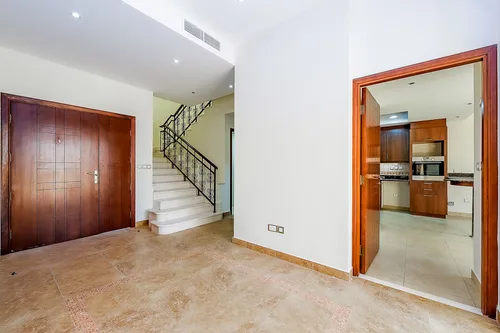 4 Bedrooms Villa in Al Naseem A