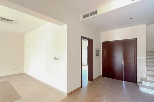 4 Bedrooms Villa in Al Naseem A