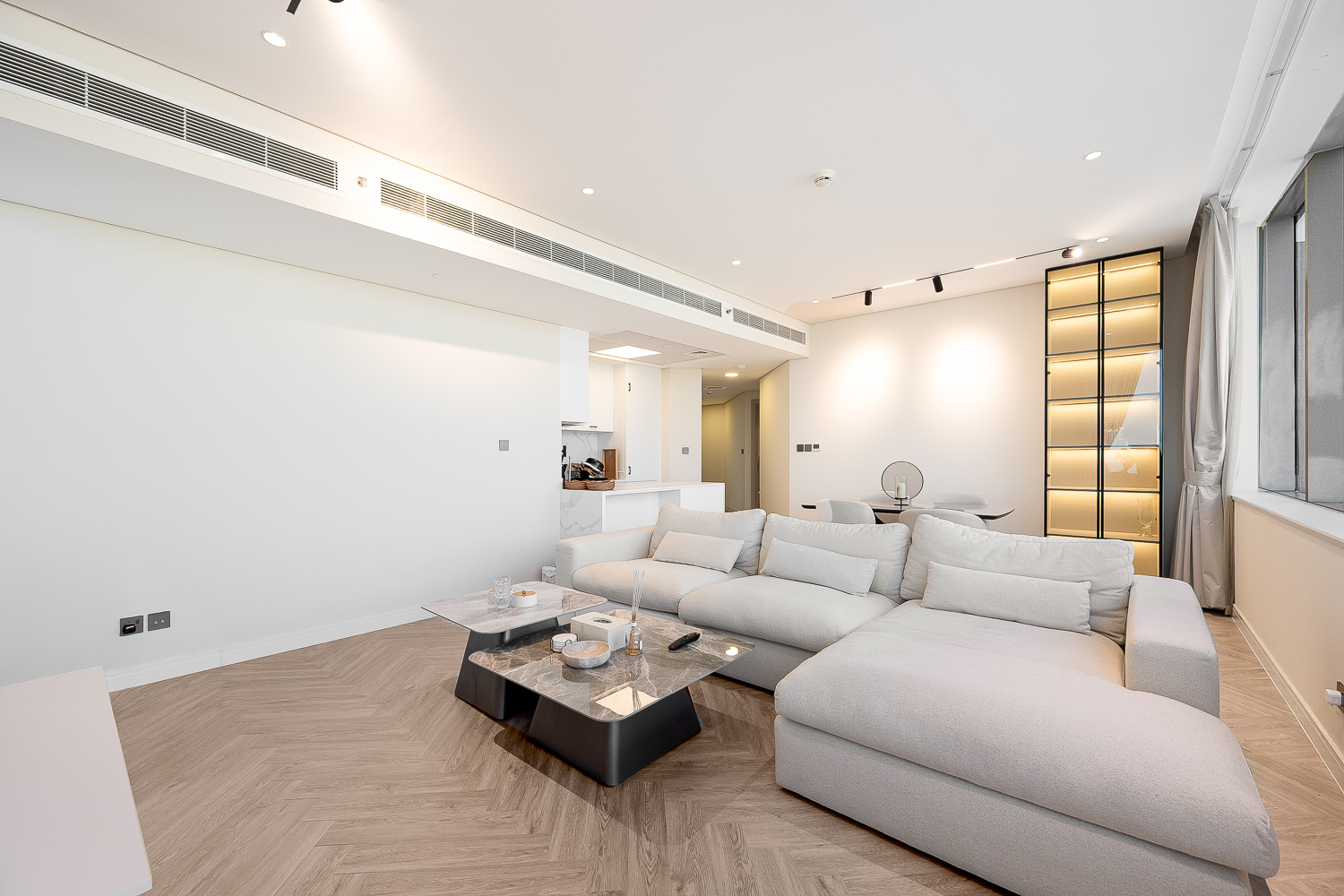 2 Bedrooms Apartment in Sky Gardens