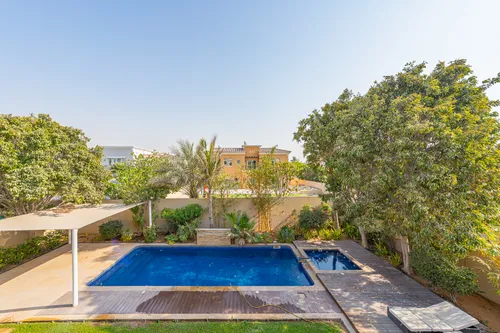 4 Bedrooms Villa in Mirador La Coleccion 2