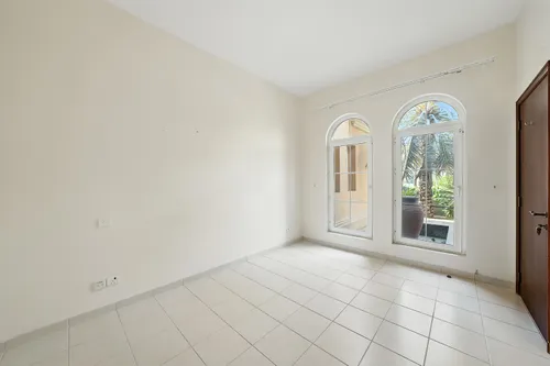 4 Bedrooms Villa in Mirador La Coleccion 2