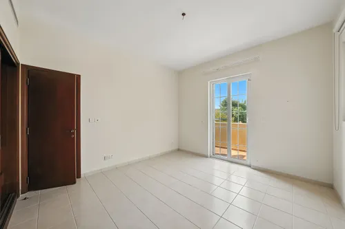 4 Bedrooms Villa in Mirador La Coleccion 2