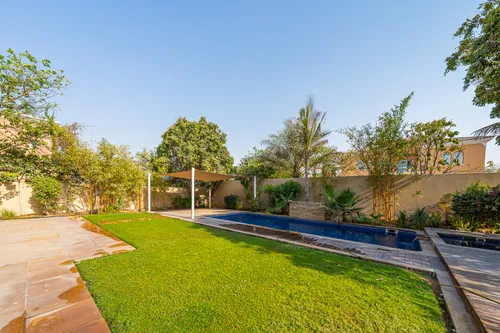 4 Bedrooms Villa in Mirador La Coleccion 2