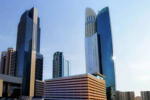 3 Bedrooms Apartment in Park Place Tower