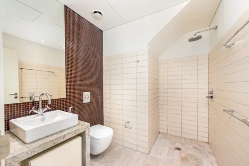 3 Bedrooms Apartment in Park Place Tower