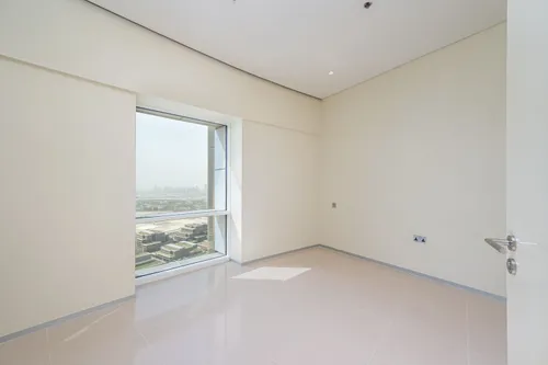 3 Bedrooms Apartment in Park Place Tower