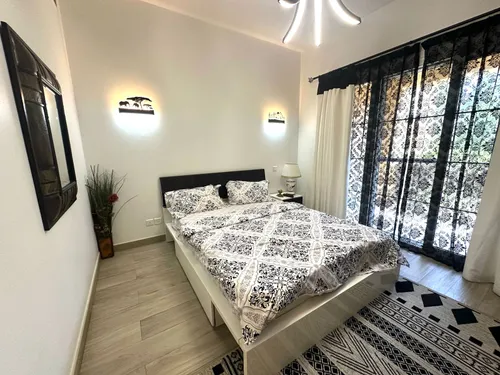 3 Bedrooms Villa in Palmera 4