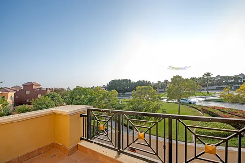 5 Bedrooms Villa in The Aldea