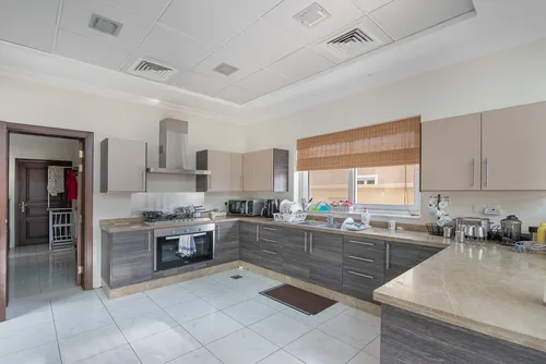 5 Bedrooms Villa in The Aldea
