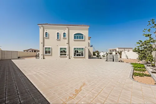 5 Bedrooms Villa in Nad Al Sheba 4