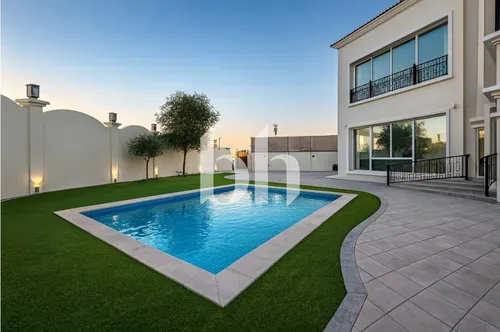 Prime Corner Villa | Spacious | Price Negotiable