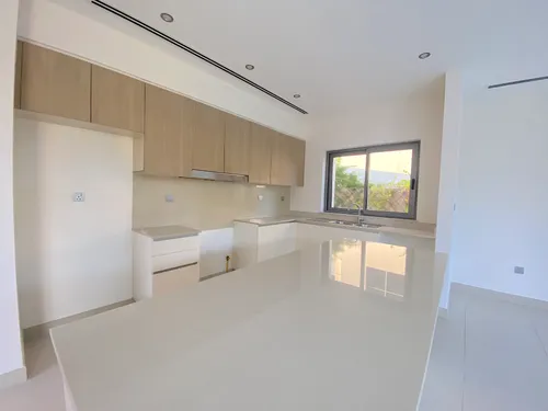 4 Bedrooms Villa in Sidra Villas I