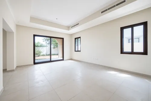 3 Bedrooms Villa in Lila