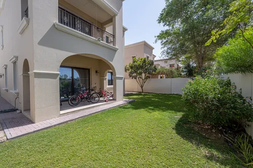 3 Bedrooms Villa in Lila
