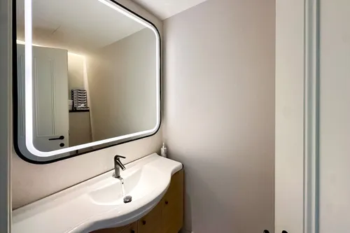 2 Bedrooms Apartment in Marriott Residences 1 (Tower A)